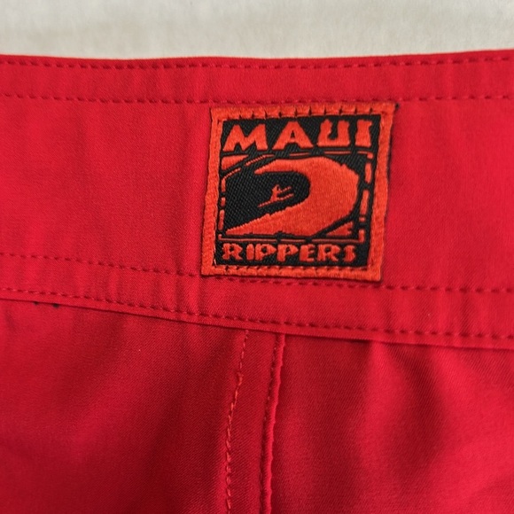 MAUI RIPPERS WOMENS LIGHTWEIGHT STRETH DRAWSTRING RED BOARD SHORTS SZ 8 - Picture 6 of 16